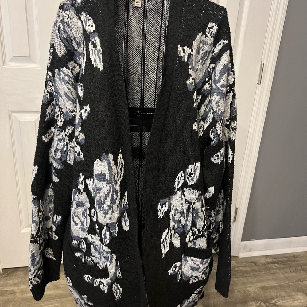 Pioneer Woman Sweater